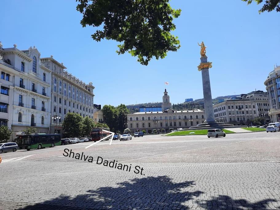 Nataly Apartament-Old Tbilisi Center エクステリア 写真