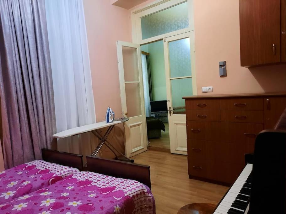 Nataly Apartament-Old Tbilisi Center エクステリア 写真